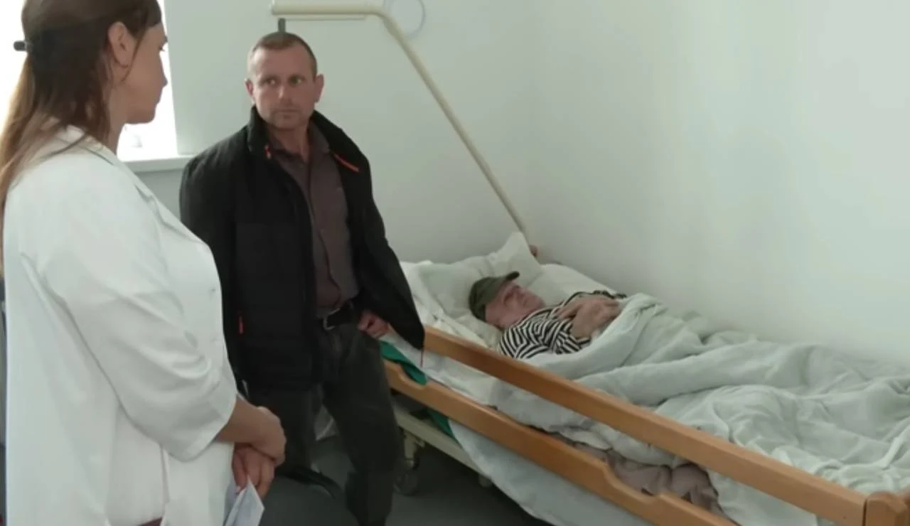 ТЦК мобілізував чоловіка, який є єдиним опікуном прикутого до ліжка батька: подробиці скандалу